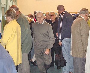 The foyer was crowded all day.