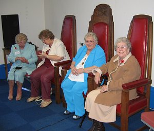 Some visitors took the opportunity to try out the Mayor chair for size